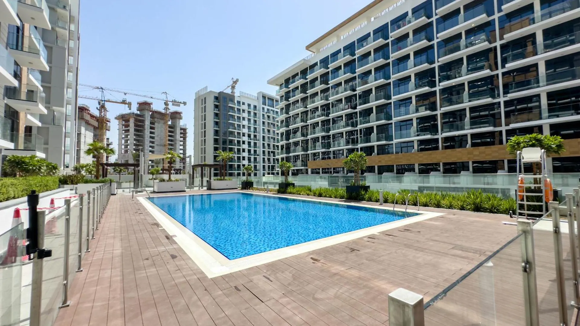 Naseem - Meydan Luxury, Stylish 1Br With Pool & Canal Views Dubai Apartment
