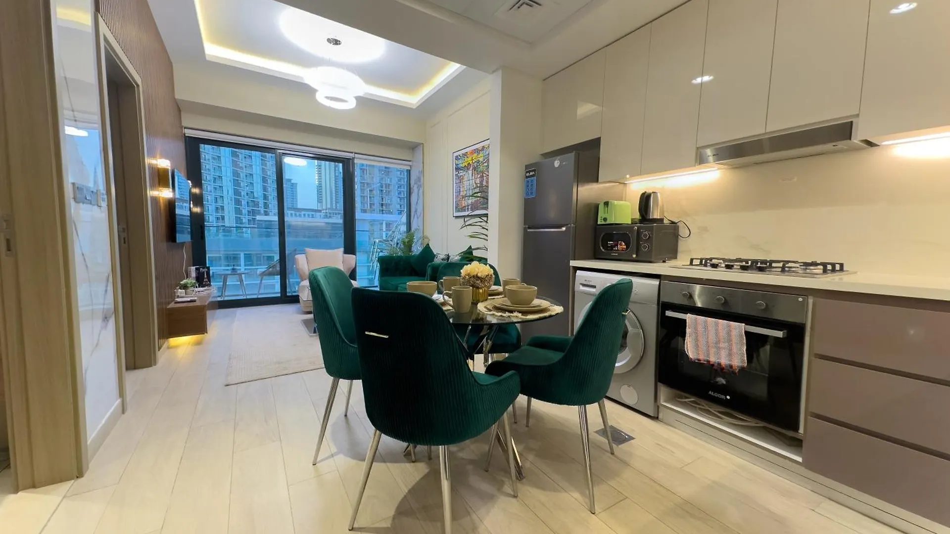 Διαμέρισμα Naseem - Meydan Luxury, Stylish 1Br With Pool & Canal Views Ντουμπάι