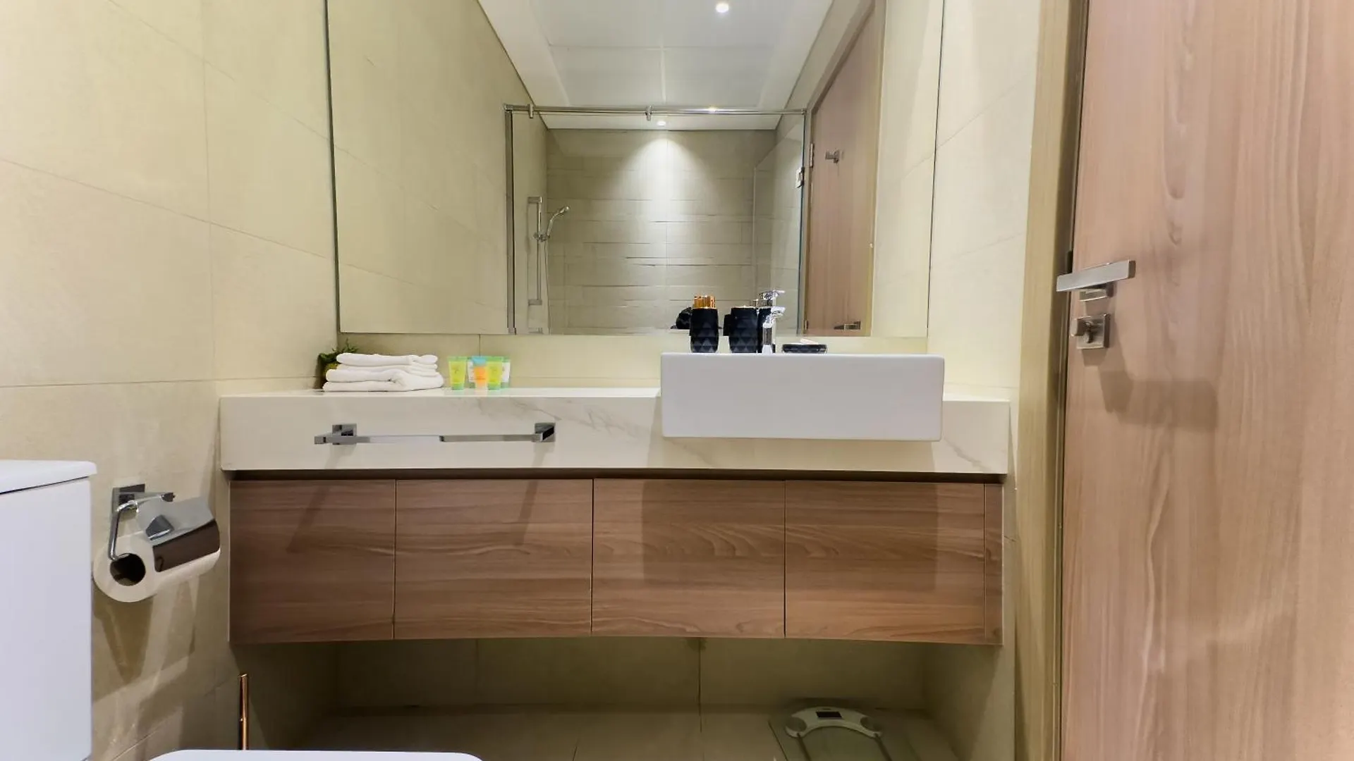 Naseem - Meydan Luxury, Stylish 1Br With Pool & Canal Views Ντουμπάι Διαμέρισμα